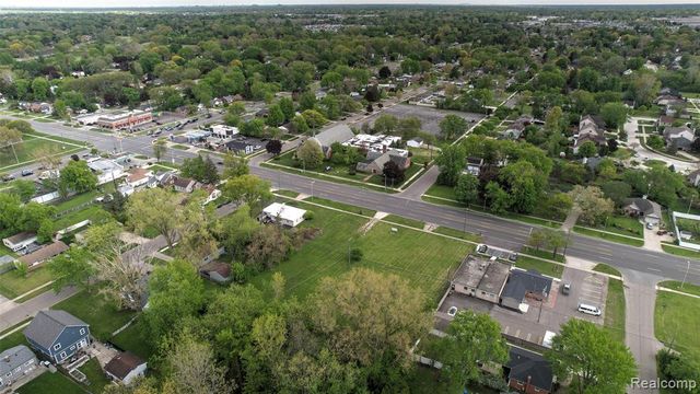 27480 5 Mile Road, Livonia, MI 48154