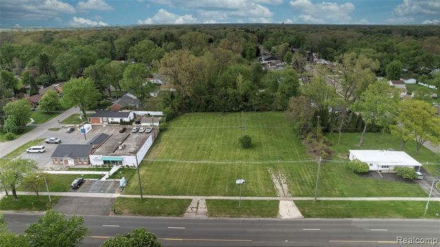 27480 5 Mile Road, Livonia, MI 48154