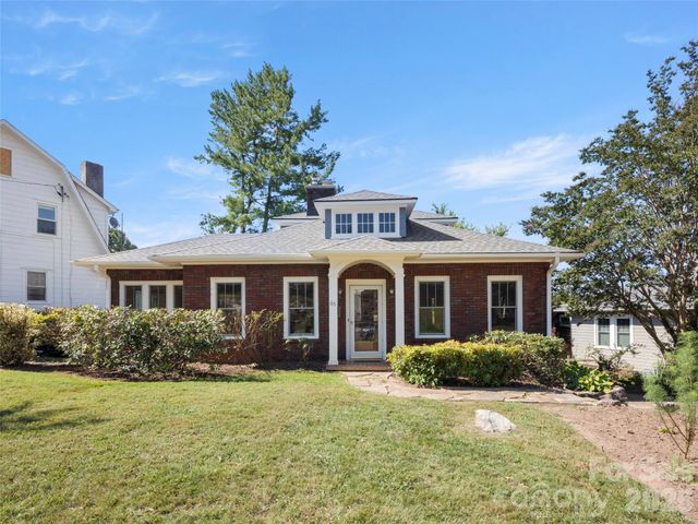 65 Longview Road, Asheville, NC 28806