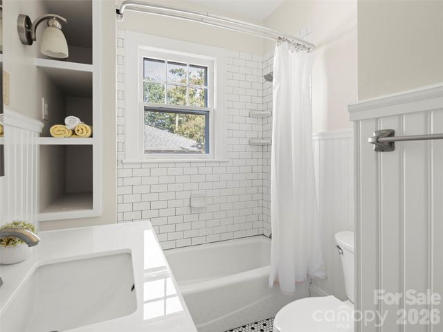 65 Longview Road, Asheville, NC 28806