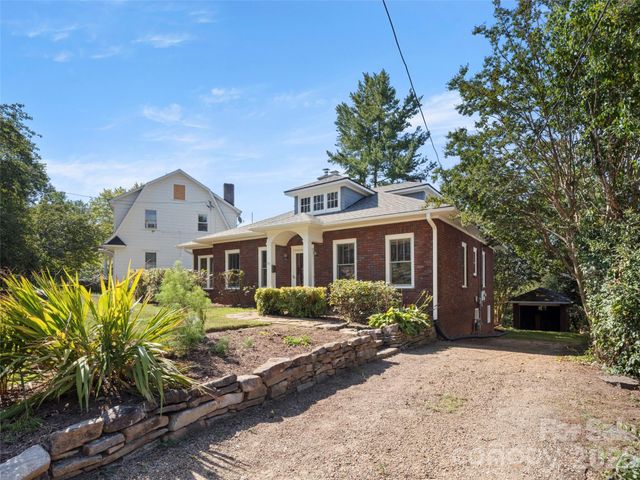 65 Longview Road, Asheville, NC 28806