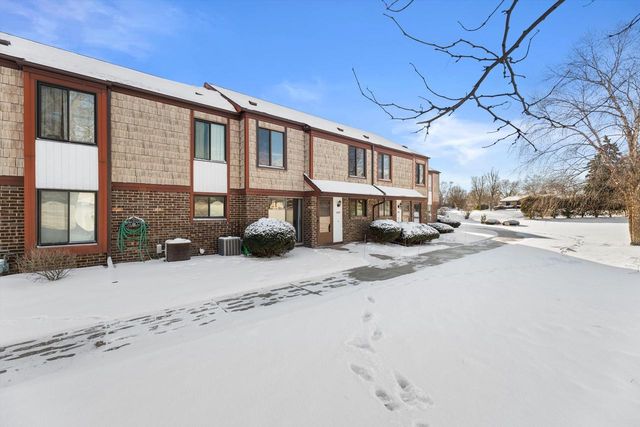 4289 W College AVENUE, Milwaukee, WI 53221