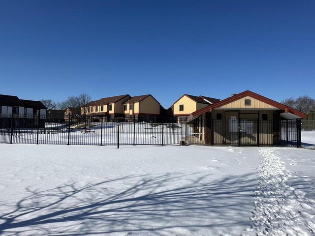 4289 W College AVENUE, Milwaukee, WI 53221