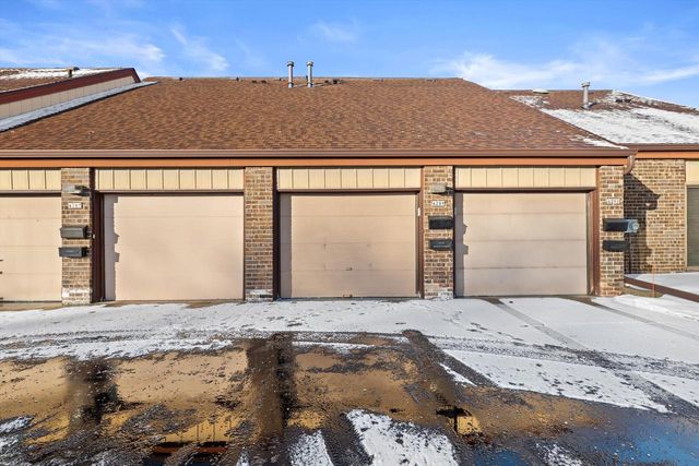 4289 W College AVENUE, Milwaukee, WI 53221