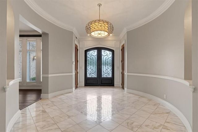 1 W Colonial Drive, Rogers, AR 72758