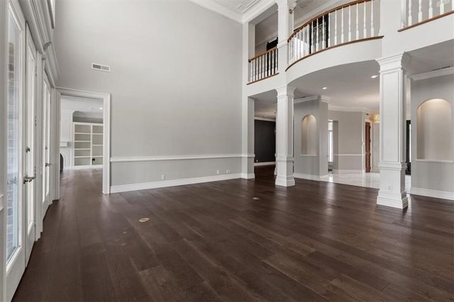 1 W Colonial Drive, Rogers, AR 72758