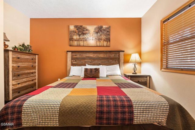 3507 Brook Stone Way, Pigeon Forge, TN 37863