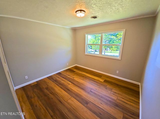 858 North Main St, Decatur, TN 37322