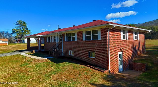 858 North Main St, Decatur, TN 37322