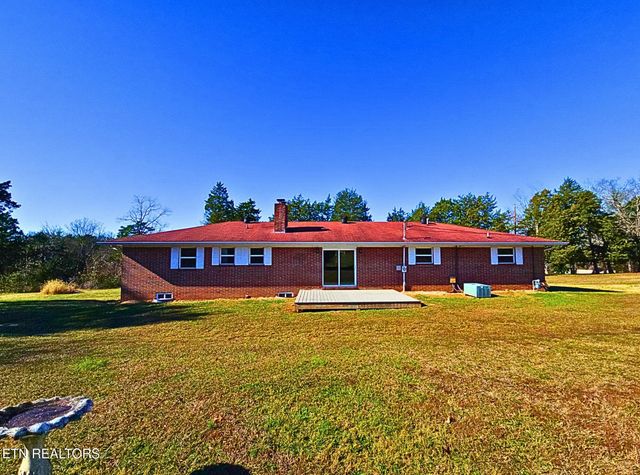 858 North Main St, Decatur, TN 37322