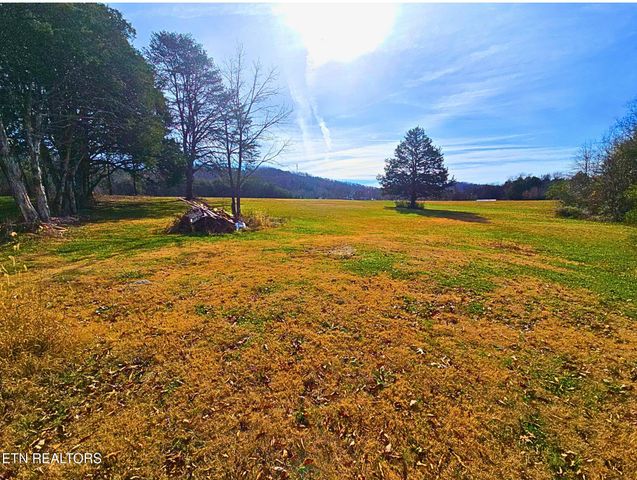 858 North Main St, Decatur, TN 37322