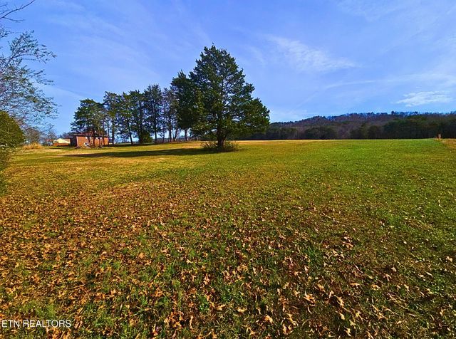 858 North Main St, Decatur, TN 37322