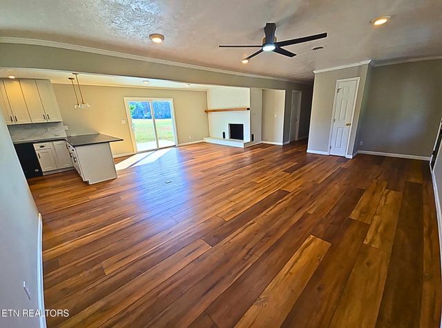 858 North Main St, Decatur, TN 37322