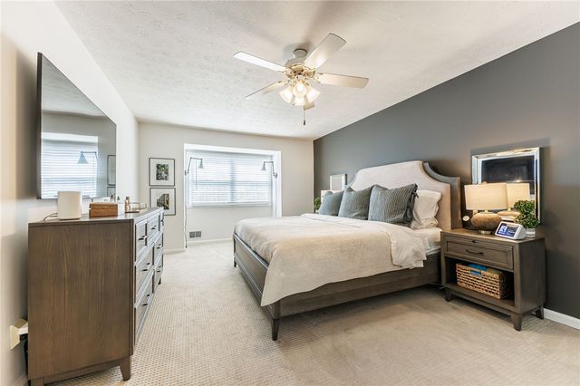 1320 Courtney Dr, Victor, NY 14564