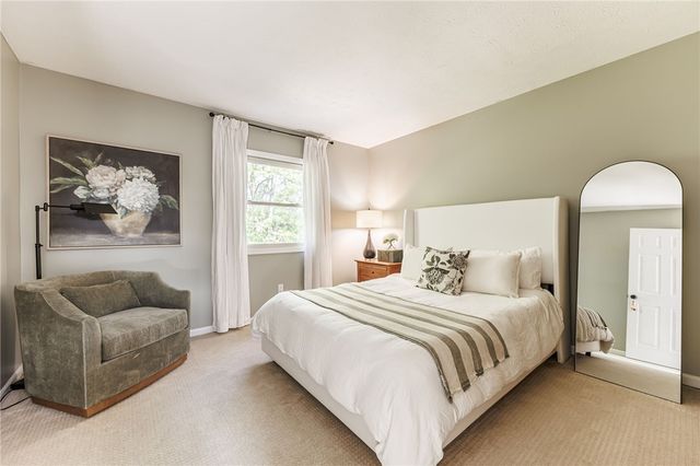 1320 Courtney Dr, Victor, NY 14564
