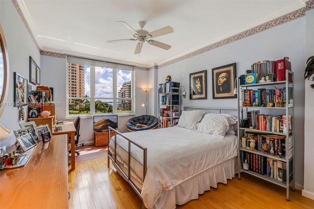 888 Brickell Key Dr 807, Miami, FL 33131