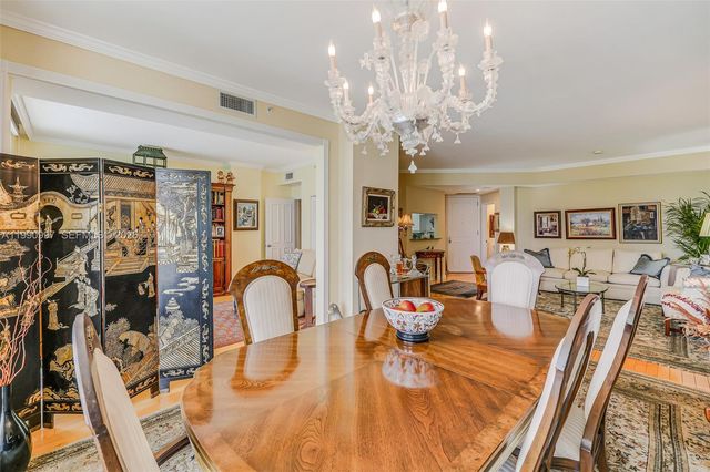 888 Brickell Key Dr 807, Miami, FL 33131