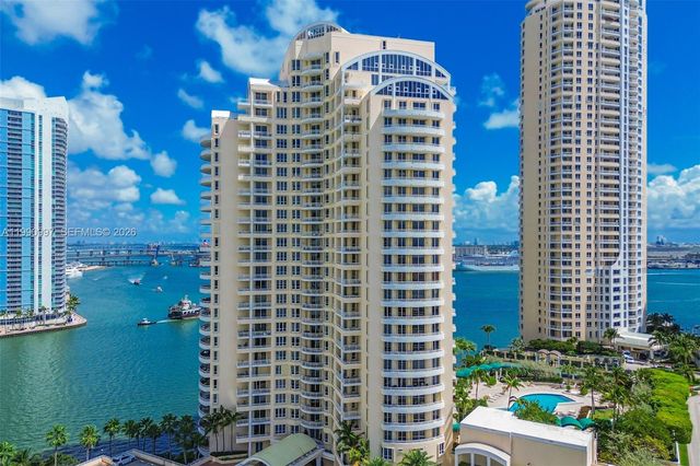 888 Brickell Key Dr 807, Miami, FL 33131