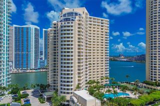 888 Brickell Key Dr 807, Miami, FL 33131