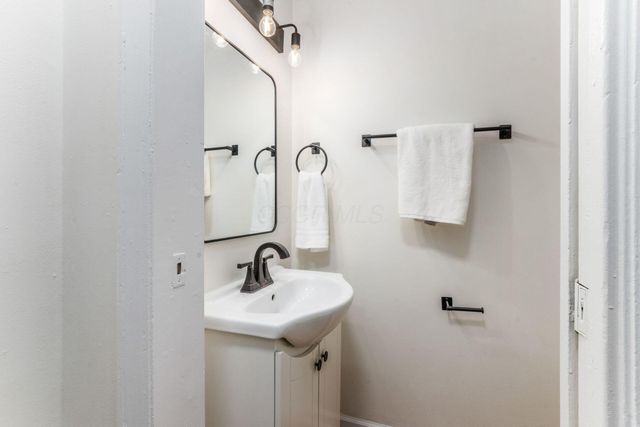 4871 Berryhill Court, Columbus, OH 43230