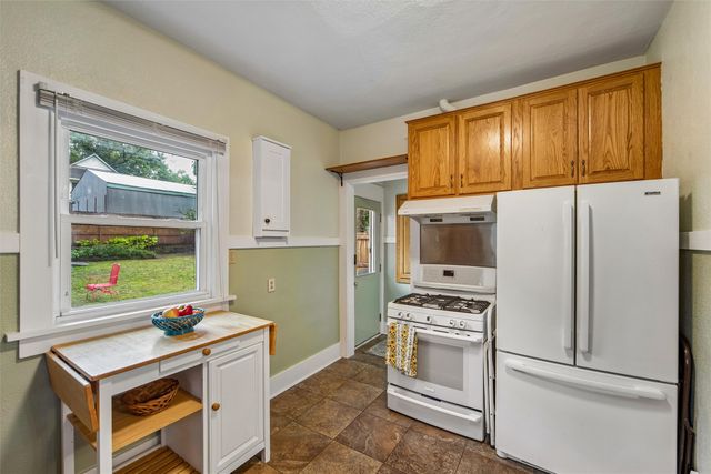2714 Moyer Street, Des Moines, IA 50310