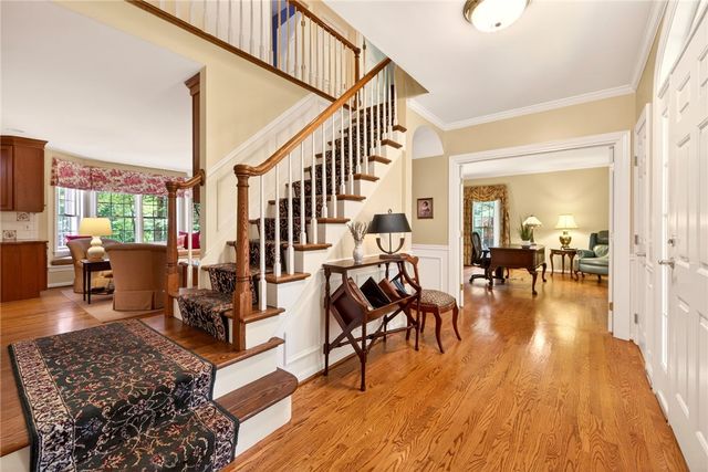 9 Lily Pond Lane, Perinton, NY 14534