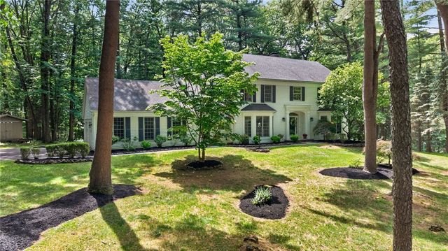9 Lily Pond Lane, Perinton, NY 14534