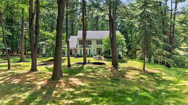 9 Lily Pond Lane, Perinton, NY 14534