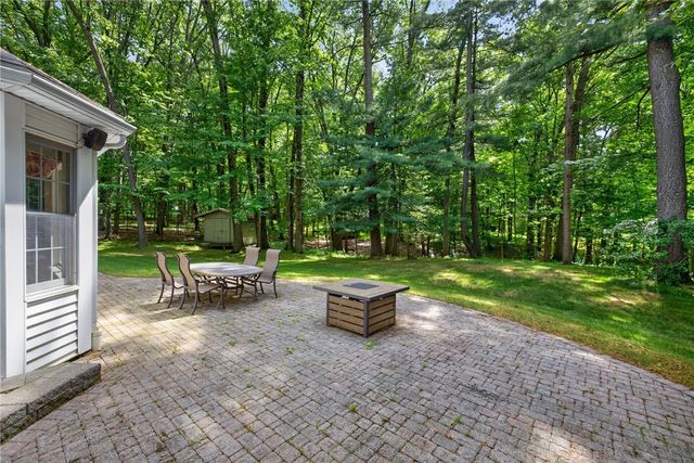 9 Lily Pond Lane, Perinton, NY 14534
