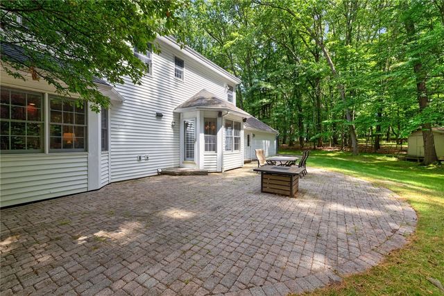 9 Lily Pond Lane, Perinton, NY 14534