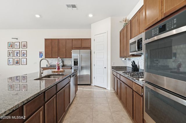 12537 N Denton Way, Marana, AZ 85653
