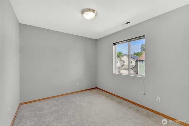 6219 Park St E, Fife, WA 98424