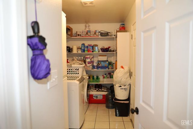 4825 Shadow Stone Street, Bakersfield, CA 93313