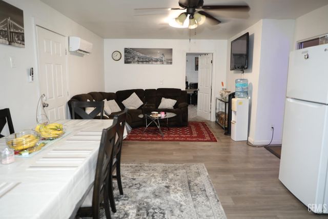 4825 Shadow Stone Street, Bakersfield, CA 93313