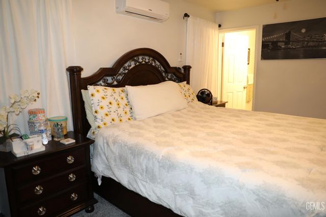 4825 Shadow Stone Street, Bakersfield, CA 93313