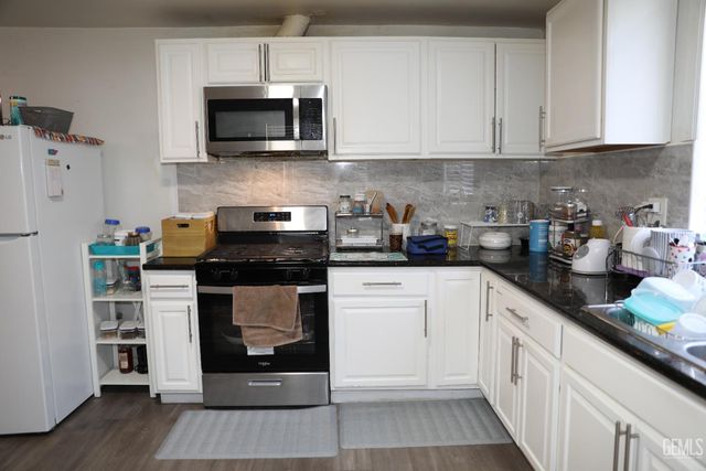 4825 Shadow Stone Street, Bakersfield, CA 93313