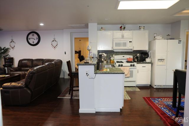 4825 Shadow Stone Street, Bakersfield, CA 93313