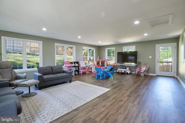 1007 VENICE DR, Silver Spring, MD 20904