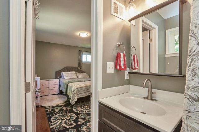 1007 VENICE DR, Silver Spring, MD 20904