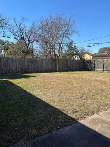 1603 Florida Street, Baytown, TX 77520