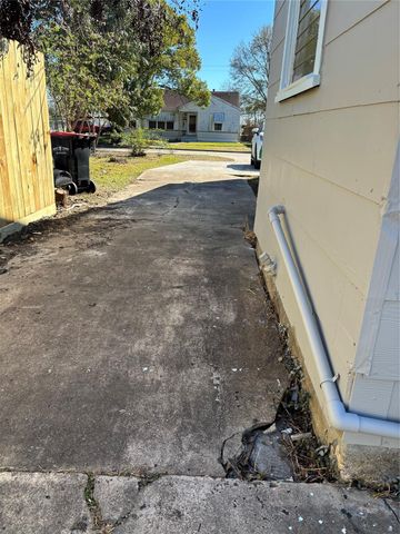 1603 Florida Street, Baytown, TX 77520