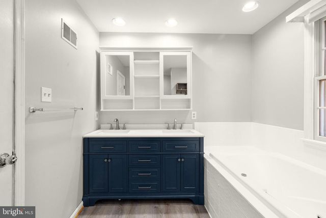 10613 STEAMBOAT LNDG LNDG, Columbia, MD 21044