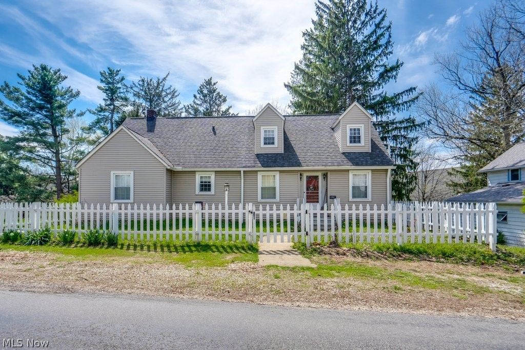 144 Church Street, Doylestown, OH 44230