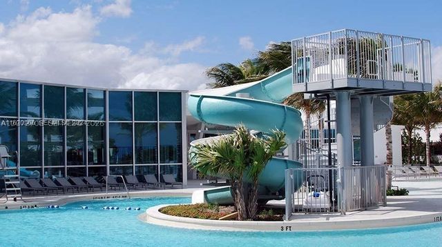 8888 Collins Ave 512, Surfside, FL 33154