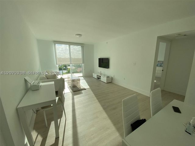 8888 Collins Ave 512, Surfside, FL 33154