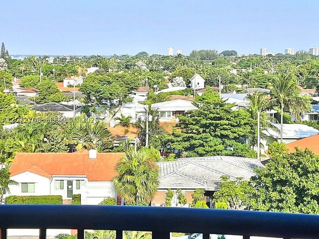 8888 Collins Ave 512, Surfside, FL 33154