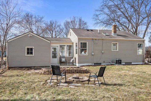 W166N8430 Dardis AVENUE, Menomonee Falls, WI 53051