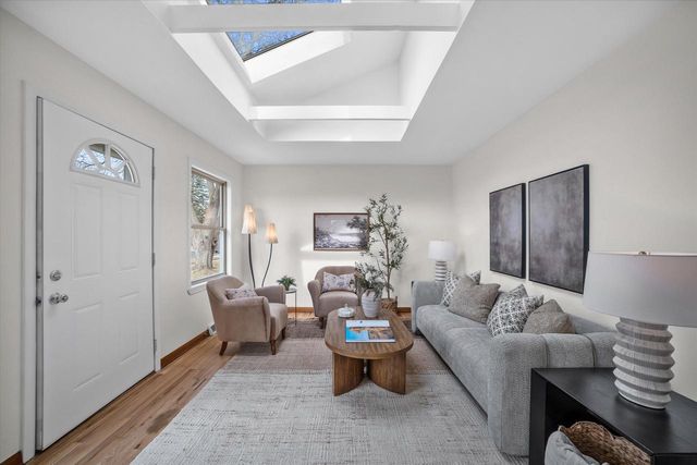 W166N8430 Dardis AVENUE, Menomonee Falls, WI 53051