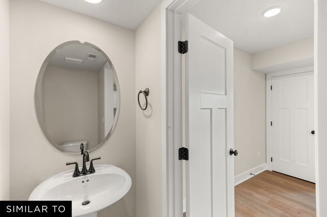 606 NE Hart Lane, Ankeny, IA 50021