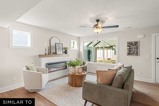 606 NE Hart Lane, Ankeny, IA 50021
